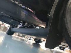 Tesla Model Y Long Range All-Wheel Drive - ფოტო 19