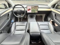 Tesla Model Y Standard Range RWD - ფოტო 10