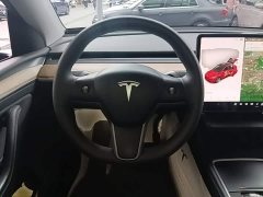 Tesla Model Y Standard Range RWD - ფოტო 11
