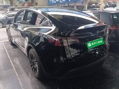 Tesla Model Y Standard Range RWD - ფოტო 5