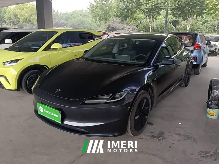 Tesla Model 3 Rear-Wheel Drive