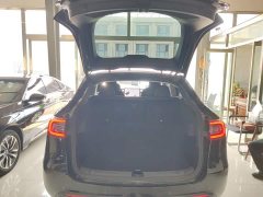 Tesla Model Y Standard Range RWD - ფოტო 19