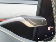 Tesla Model Y Rear-Wheel Drive - ფოტო 14