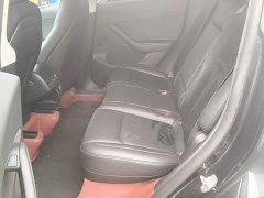 Tesla Model Y Rear-Wheel Drive - ფოტო 17
