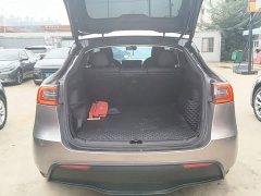 Tesla Model Y Rear-Wheel Drive - ფოტო 19