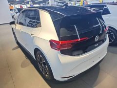 Volkswagen ID.3 Outstanding Edition - ფოტო 5