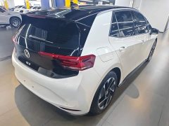 Volkswagen ID.3 Outstanding Edition - ფოტო 7