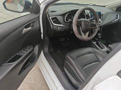 Chevrolet Cruze 2020 Mild Hybrid Redline 320T Dual-Clutch Joyful Edition - ფოტო 16