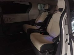 Toyota Sienna 2.5L Hybrid Comfort Edition - photo 17