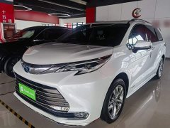 Toyota Sienna 2.5L Hybrid Comfort Edition - photo 2