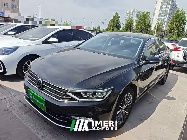 Volkswagen Magotan 330TSI DSG Luxury