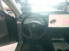 Tesla Model Y Rear-Wheel Drive - ფოტო 11