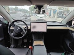 Tesla Model Y Rear-Wheel Drive - ფოტო 10
