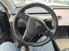 Tesla Model Y Rear-Wheel Drive - ფოტო 11