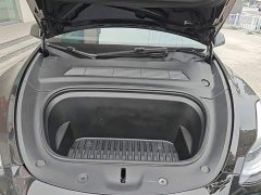 Tesla Model Y Rear-Wheel Drive - ფოტო 20