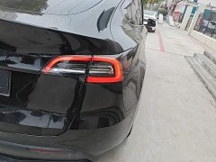 Tesla Model Y Rear-Wheel Drive - ფოტო 8