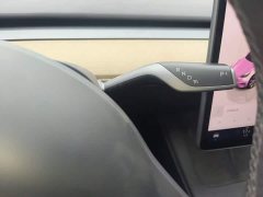 Tesla Model Y Long Range All-Wheel Drive - ფოტო 14