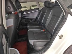 Volkswagen Lingdu L 280TSI DSG Dazzling Red Edition - ფოტო 17
