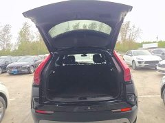 Cadillac XT4 28T FWD Luxury - ფოტო 19