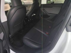 Tesla Model Y Rear-Wheel Drive - ფოტო 17