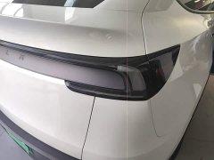 Tesla Model Y Rear-Wheel Drive - ფოტო 8