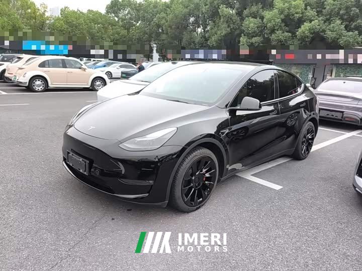 Tesla Model Y Standard Range RWD