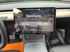 Tesla Model Y Standard Range RWD - ფოტო 13