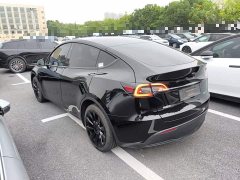 Tesla Model Y Standard Range RWD - ფოტო 5