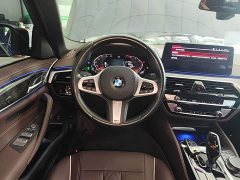 BMW 5 Series 525Li M Sport Package - ფოტო 11