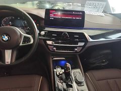 BMW 5 Series 525Li M Sport Package - ფოტო 13