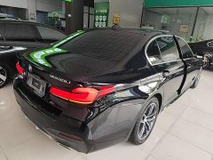 BMW 5 Series 525Li M Sport Package - ფოტო 7
