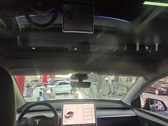 Tesla Model Y Rear-Wheel Drive - ფოტო 18