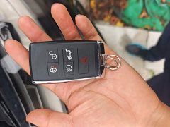 Land Rover Discovery 360PS R-Dynamic S - ფოტო 9