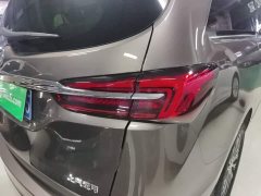 Buick GL8 Land Business Class 652T Luxury - ფოტო 8