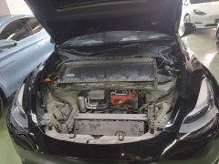 Tesla Model Y Long Range All-Wheel Drive - ფოტო 15
