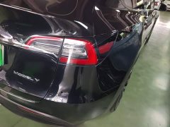 Tesla Model Y Long Range All-Wheel Drive - ფოტო 3