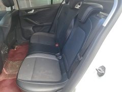 Ford Focus Hatchback EcoBoost 180 Automatic Trend - ფოტო 17