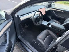 Tesla Model Y Long Range All-Wheel Drive - ფოტო 16