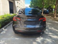 Tesla Model Y Long Range All-Wheel Drive - ფოტო 6