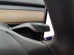 Tesla Model Y Long Range All-Wheel Drive - ფოტო 14