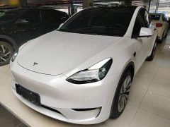 Tesla Model Y Standard Range RWD - ფოტო 1