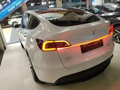 Tesla Model Y Standard Range RWD - ფოტო 5
