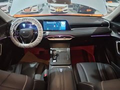 Nissan Venucia V 2021 260T Monarch Edition - ფოტო 10
