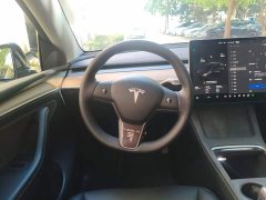 Tesla Model Y Long Range All-Wheel Drive - ფოტო 11