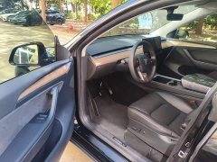 Tesla Model Y Long Range All-Wheel Drive - ფოტო 16