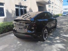 Tesla Model Y Long Range All-Wheel Drive - ფოტო 7