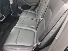 Tesla Model Y Rear-Wheel Drive - ფოტო 17