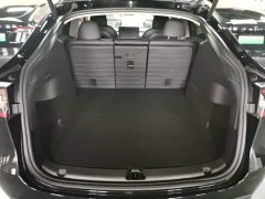 Tesla Model Y Rear-Wheel Drive - ფოტო 19