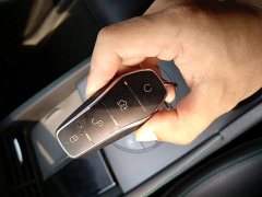 BYD Dolphin 06 DM-i Smart Drive 120KM Deluxe - ფოტო 9
