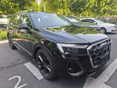Audi Q7 55 TFSI quattro S line Sport - ფოტო 4